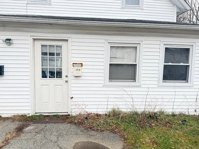 $1,750 | 23 Hayward Avenue, Unit COTTAGE 2, Colchester, CT 06415