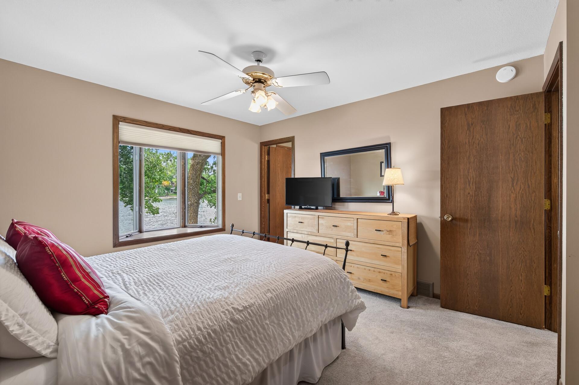 7183 Birchview Road Maple Grove, MN 55369 - Photo 12 of 37