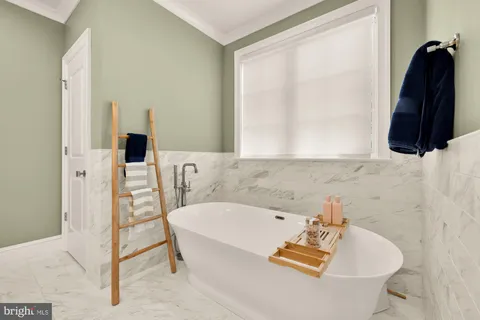 $4,100,000 | 5537 Hawthorne Place Northwest, Washington, DC 20016