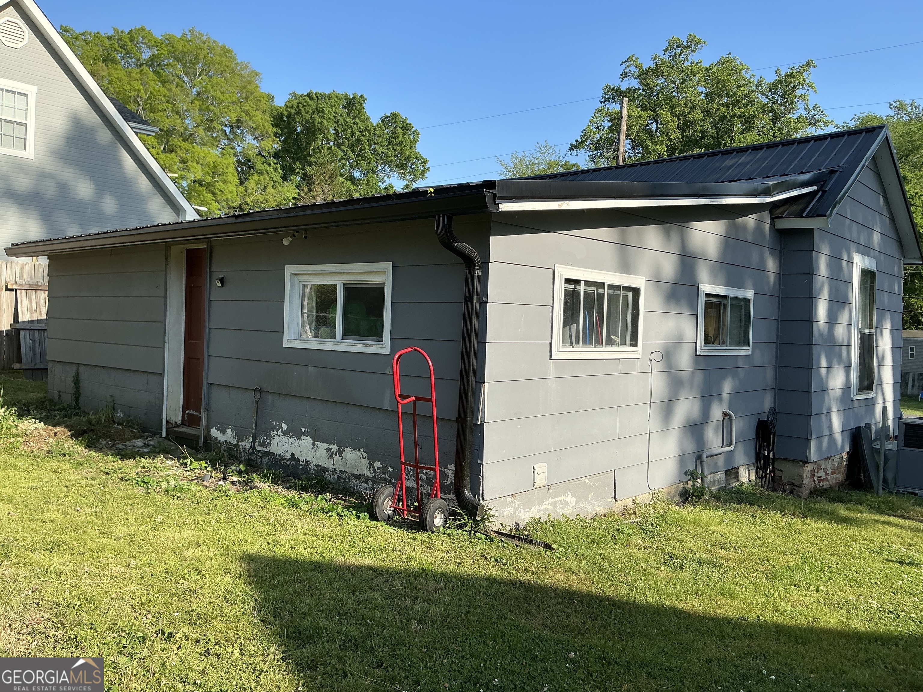 717 West 12th Street Chickamauga, GA 30707 - Photo 2 of 23