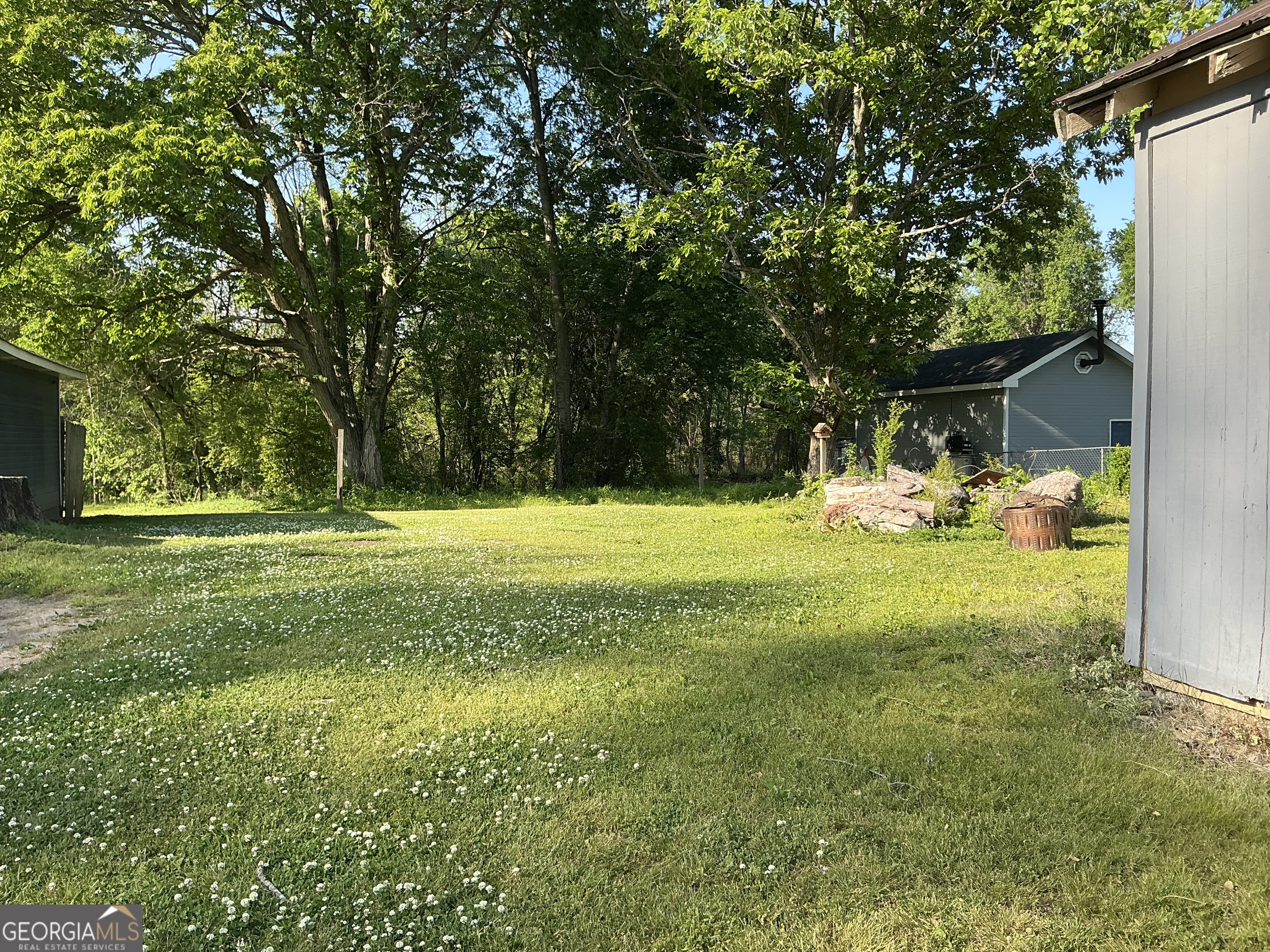 717 West 12th Street Chickamauga, GA 30707 - Photo 3 of 23