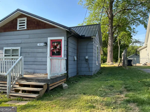 $199,000 | 717 West 12th Street, Chickamauga, GA 30707