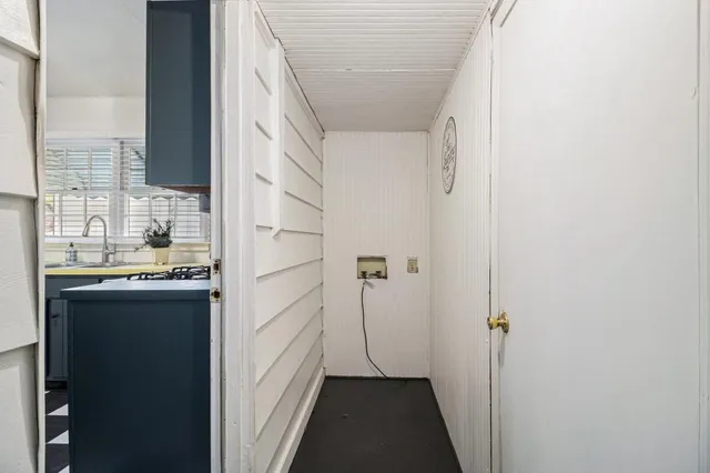 a view of walk in closet