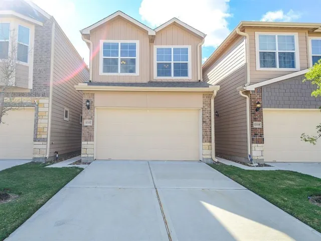 $2,000 | 17117 Wilthorne Gardens Court, Houston, TX 77084