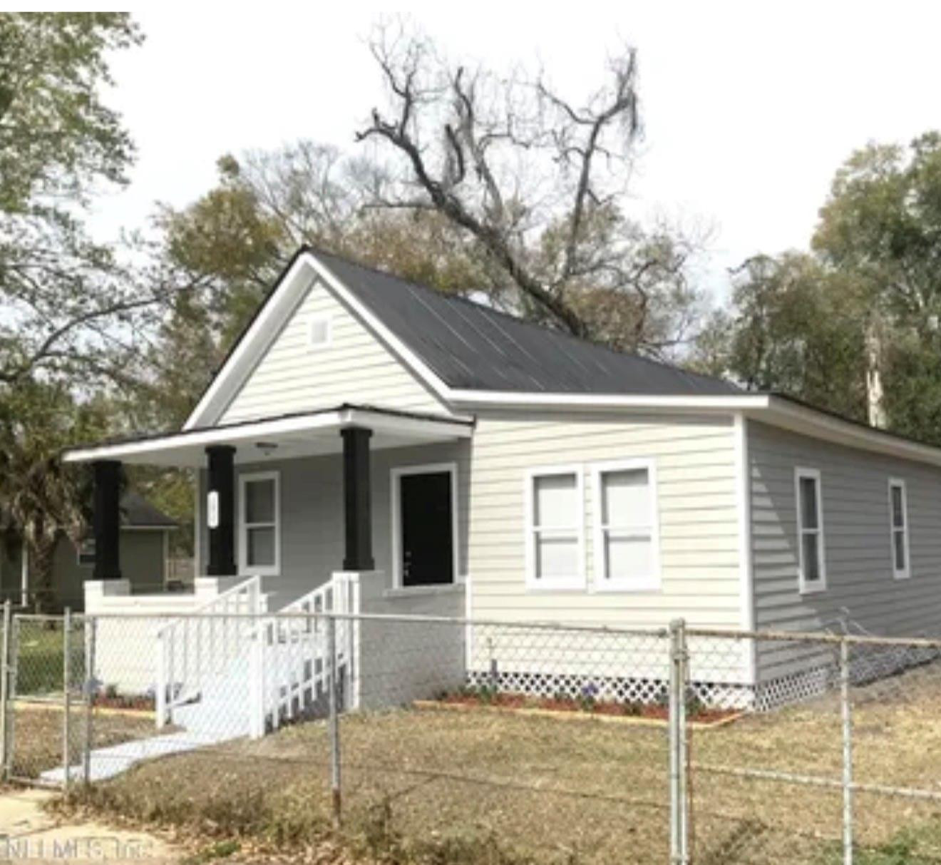 1607 Logan Street Jacksonville, FL 32209 - Photo 1 of 10 Photo 1