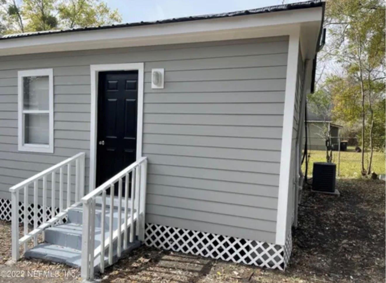 1607 Logan Street Jacksonville, FL 32209 - Photo 2 of 10 Photo 2