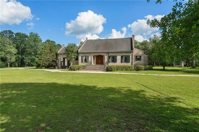 $1,600,000 | 22450 Elderberry Lane, Bush, LA 70431