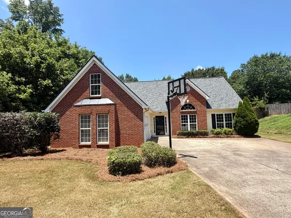 $2,200 | 6130 Devonshire Drive, Flowery Branch, GA 30542