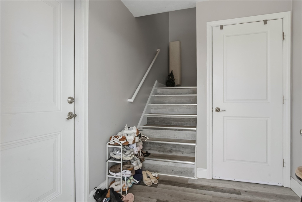 35 Shaw Street Lowell, MA 01851 - Photo 16 of 34