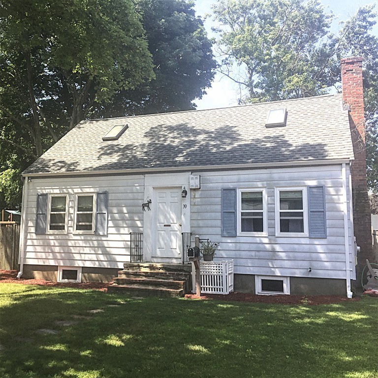 39 Bonad Road Stoneham, MA 02180 - Photo 3 of 10 Gallery Image 3
