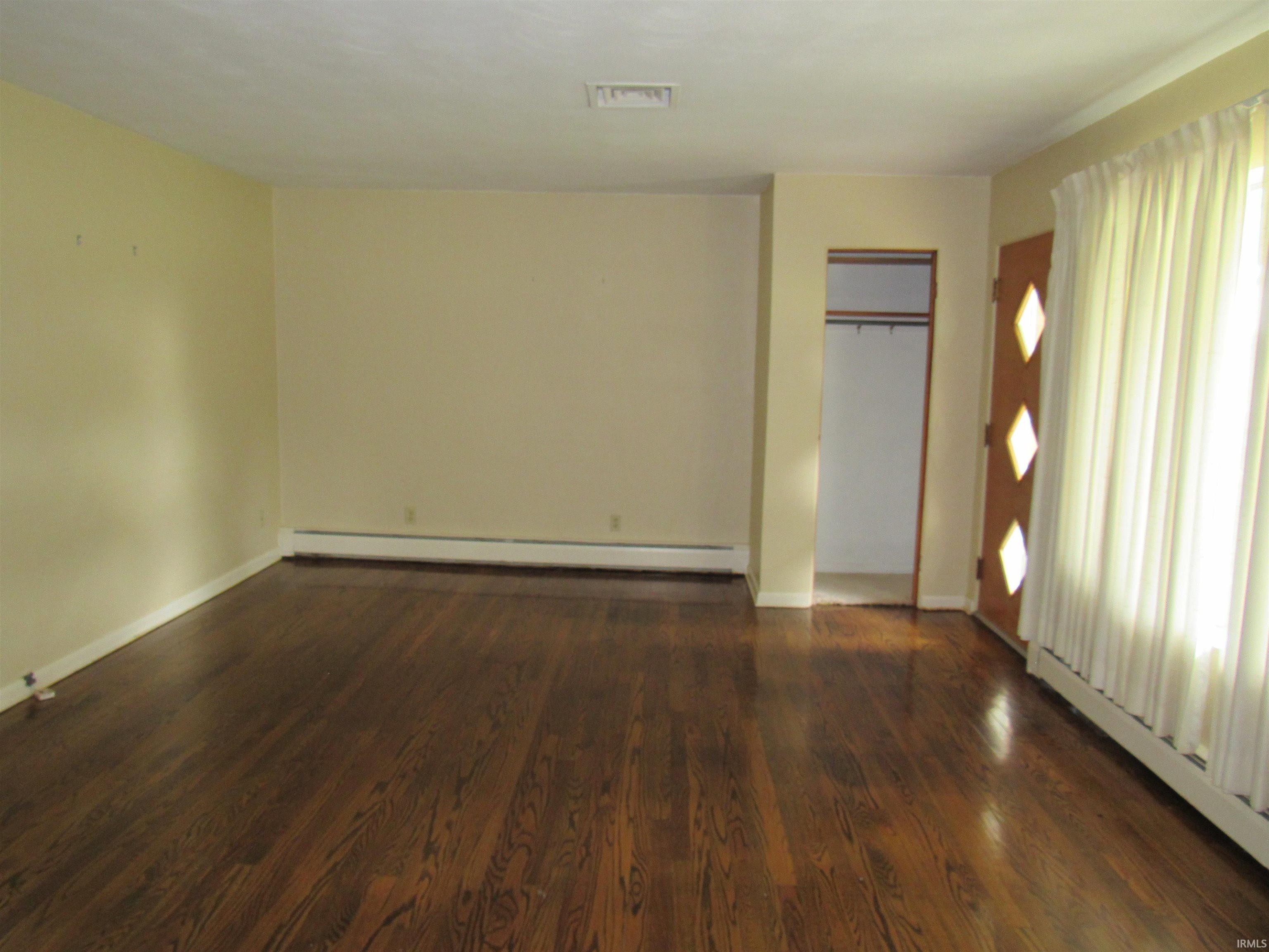 15735 Kelly Road Mishawaka, IN 46544 - Photo 3 of 12