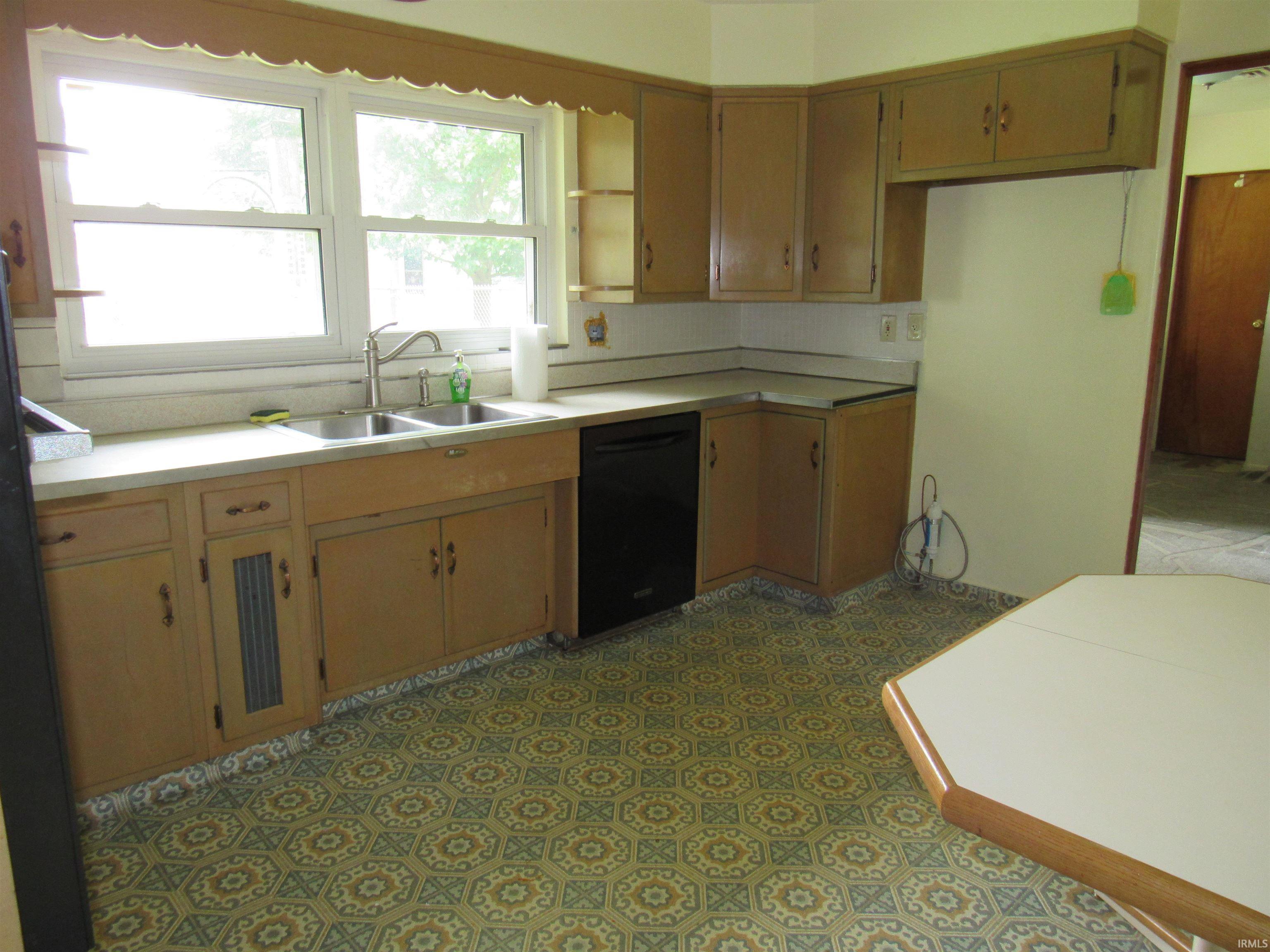 15735 Kelly Road Mishawaka, IN 46544 - Photo 7 of 12