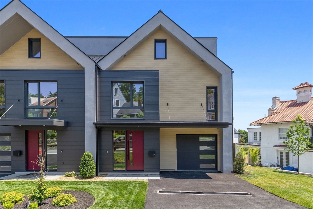 7 Algonquin Road, Unit 1 Newton, MA 02467 - Photo 30 of 31