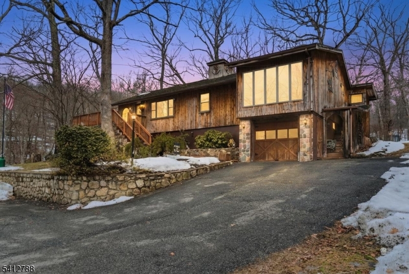 543 Lakeside Avenue Hopatcong, NJ 07821 - Photo 1 of 33