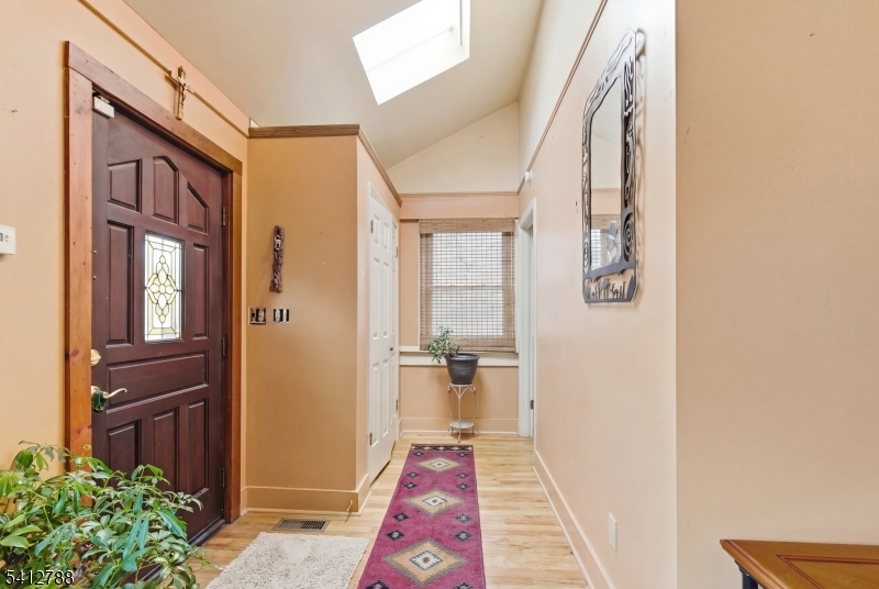 543 Lakeside Avenue Hopatcong, NJ 07821 - Photo 2 of 33