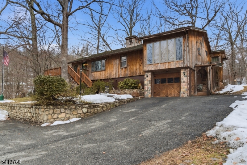 543 Lakeside Avenue Hopatcong, NJ 07821 - Photo 21 of 33