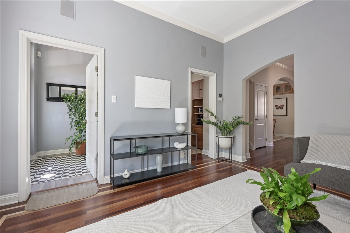 1332 West School Street Chicago, IL 60657 - Photo 8 of 45 a living room with furniture and a potted plant