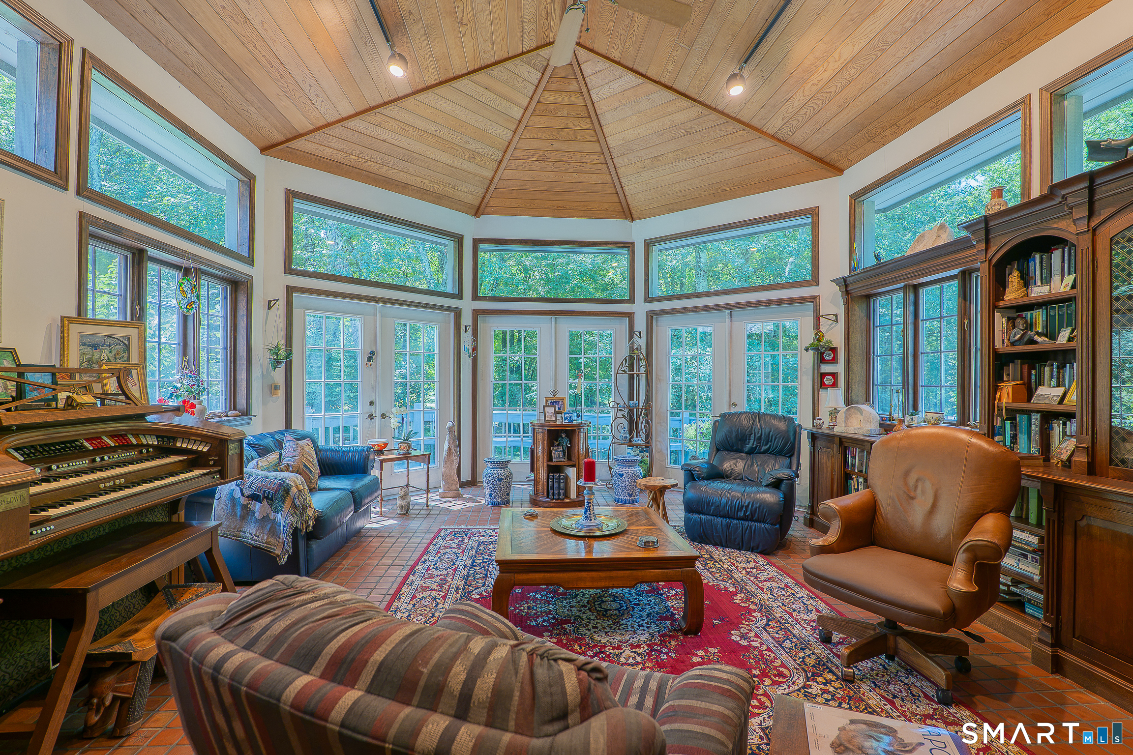 82 Taunton Hill Road Newtown, CT 06470 - Photo 16 of 40 Gallery Image 16