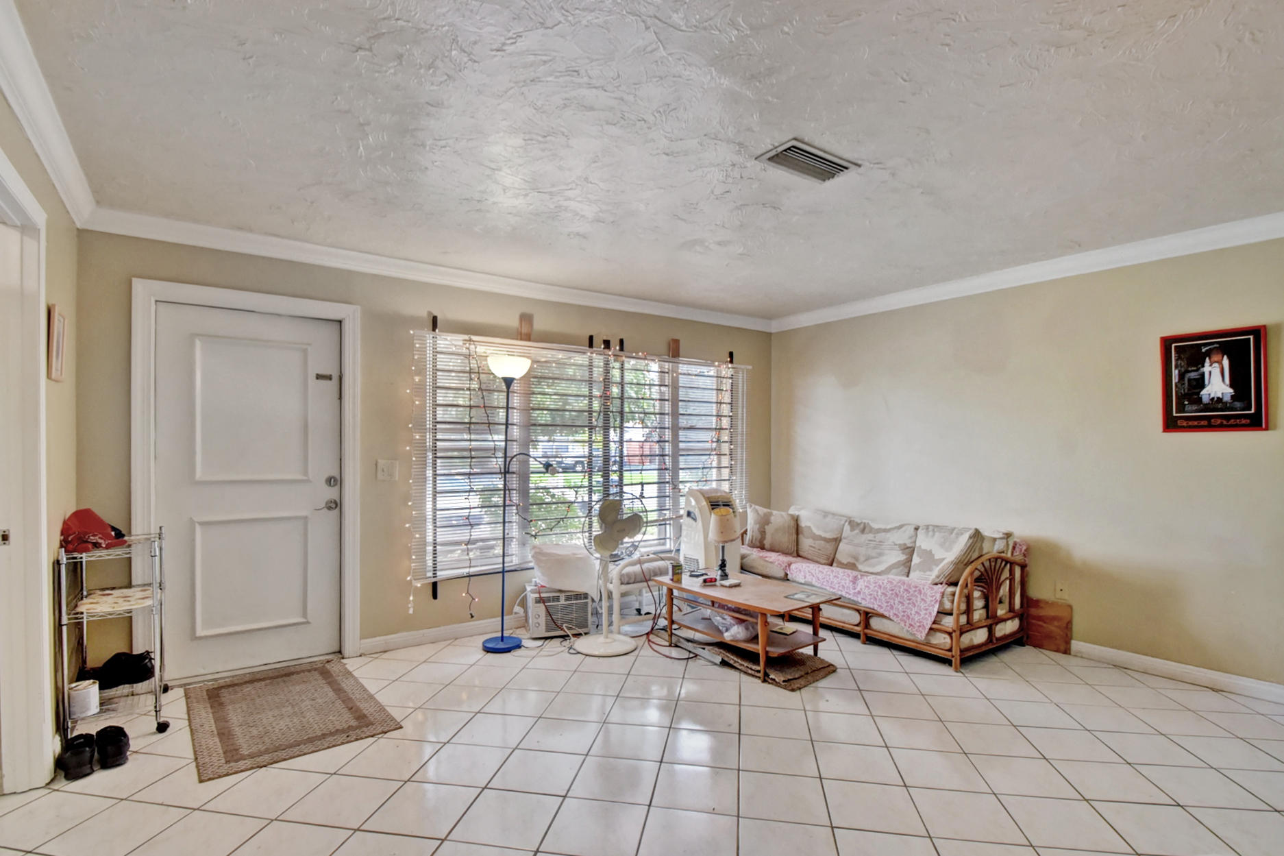 22626 Southwest 65th Way Boca Raton, FL 33428 - Photo 4 of 28 04_alp_8971_2_3_4_5