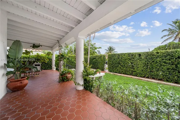 $5,385 | 2421 Southwest 26th Lane, Miami, FL 33133