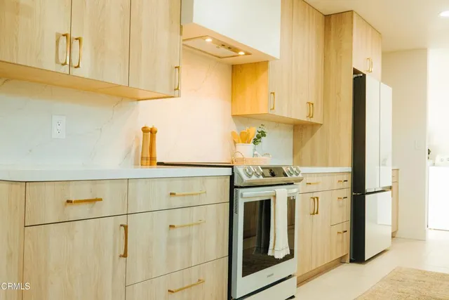 $1,050,000 | 201 Fox Street, Ojai, CA 93023