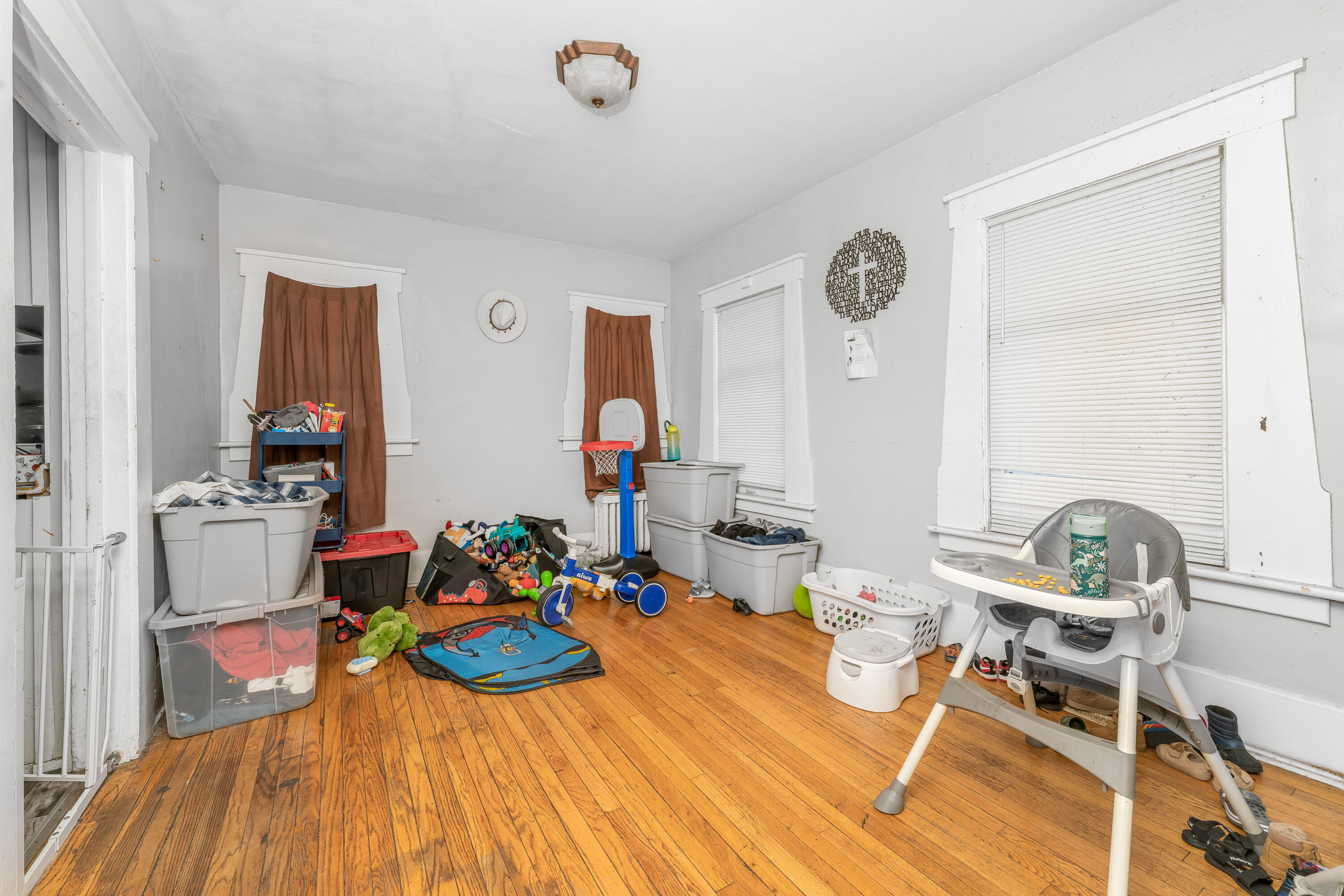 835 Lay Boulevard Kalamazoo, MI 49001 - Photo 5 of 10 DSC02467