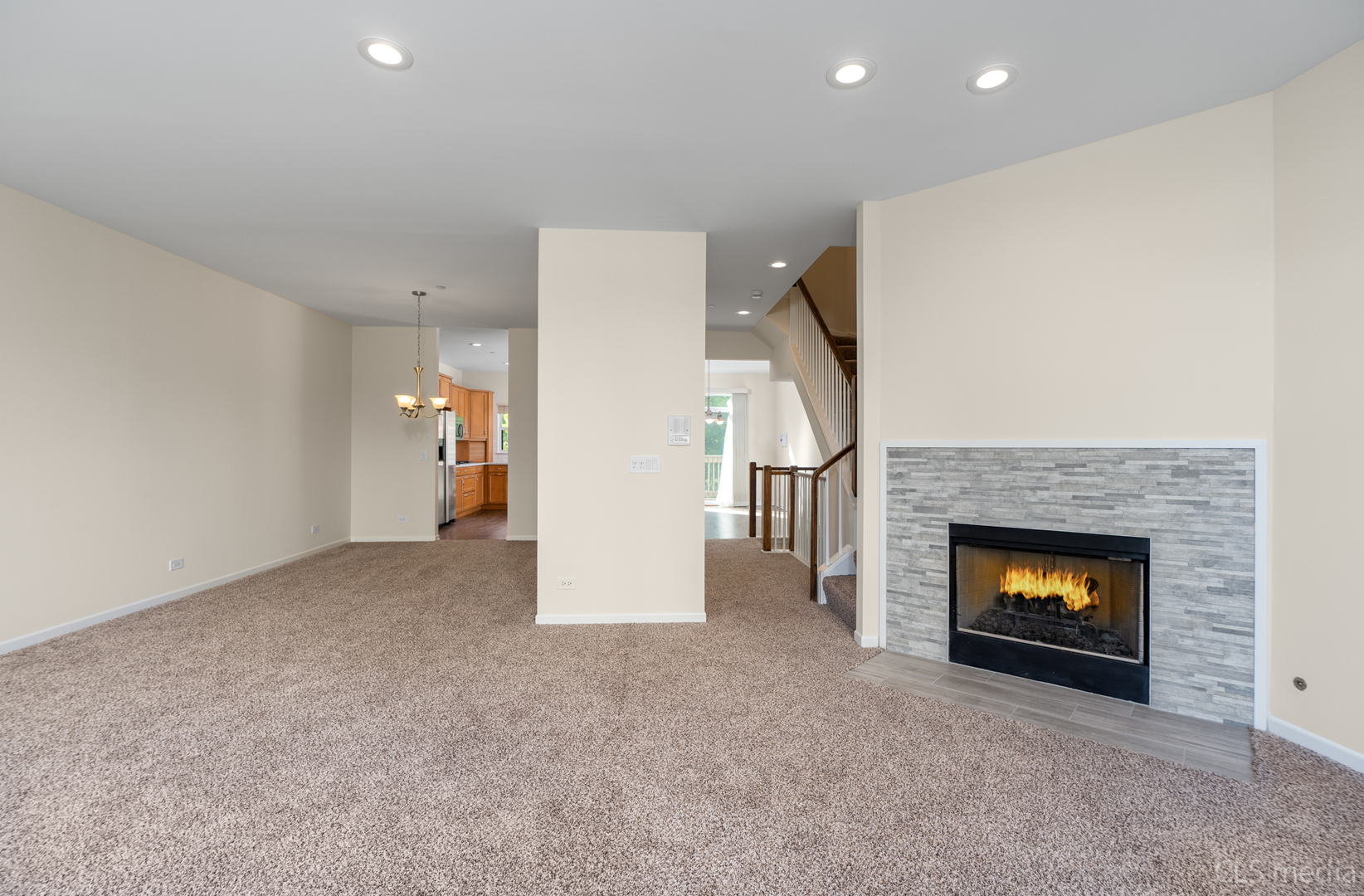 3540 Patten Road Highland Park, IL 60035 - Photo 16 of 30 a view of an empty room with fire place and a fireplace