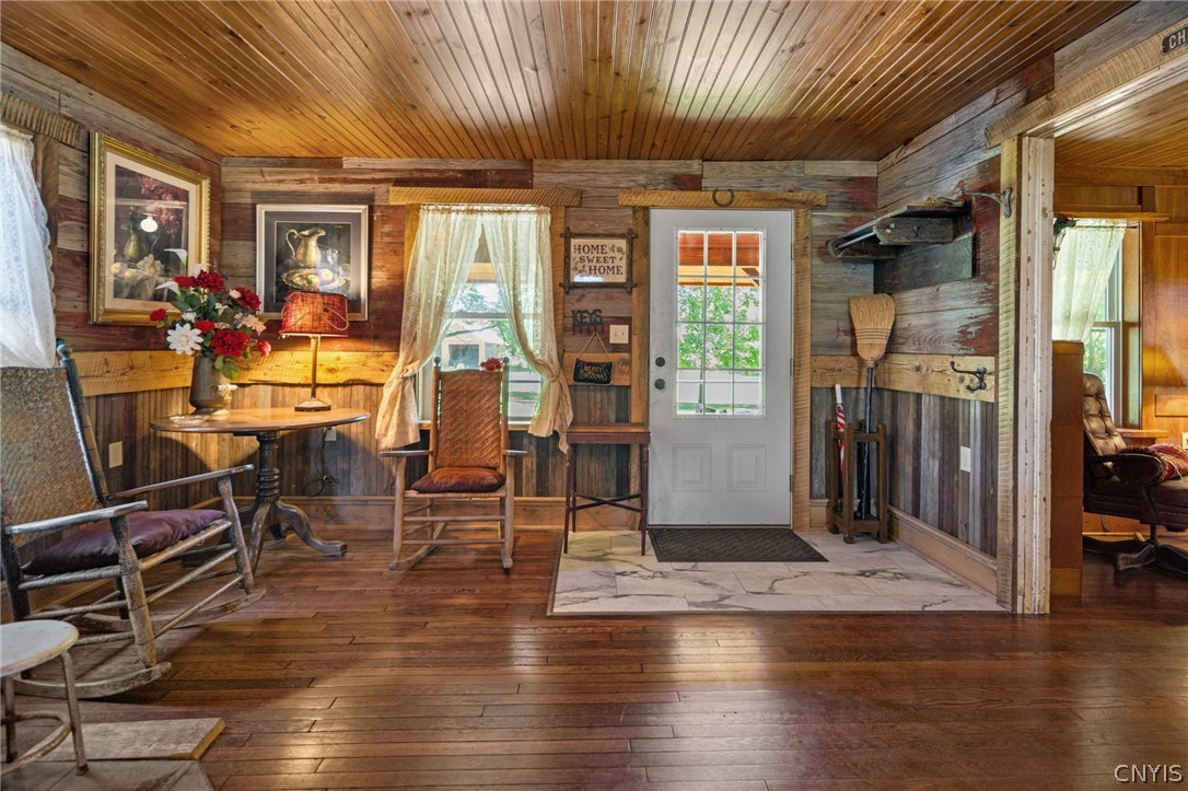 1818 Benson Road Skaneateles, NY 13152 - Photo 3 of 28