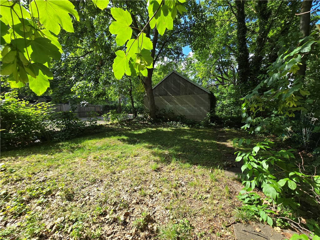 58 Champlain Street Rochester, NY 14608 - Photo 37 of 41