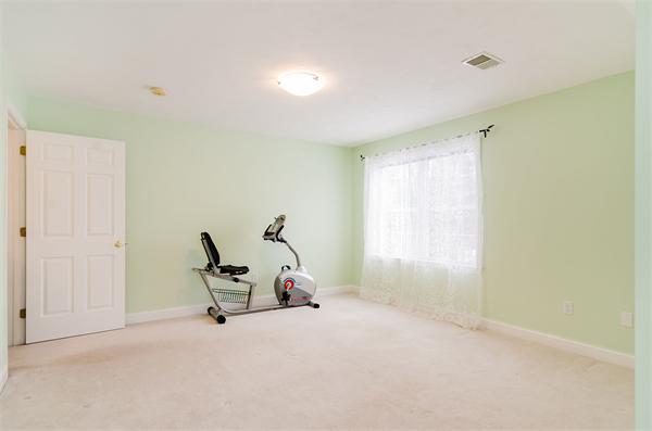 31 Surrey Road Littleton, MA 01460 - Photo 18 of 26 Gallery Image 18