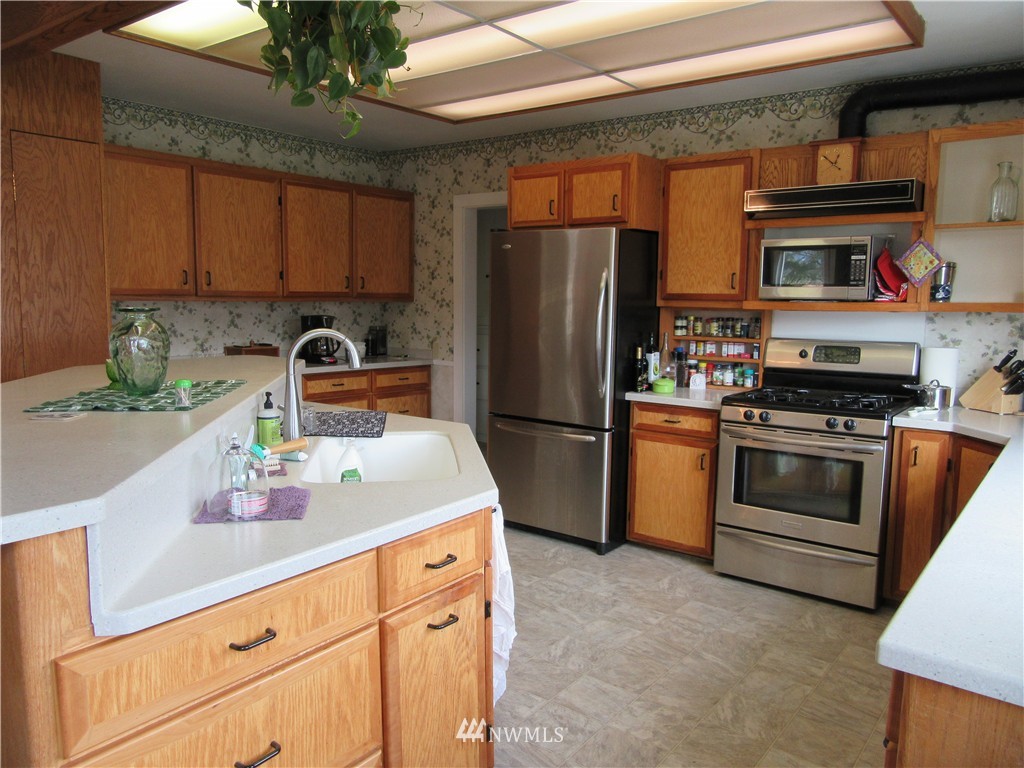 13539 Austin Road Mount Vernon, WA 98273 - Photo 6 of 25 Gallery Image 6