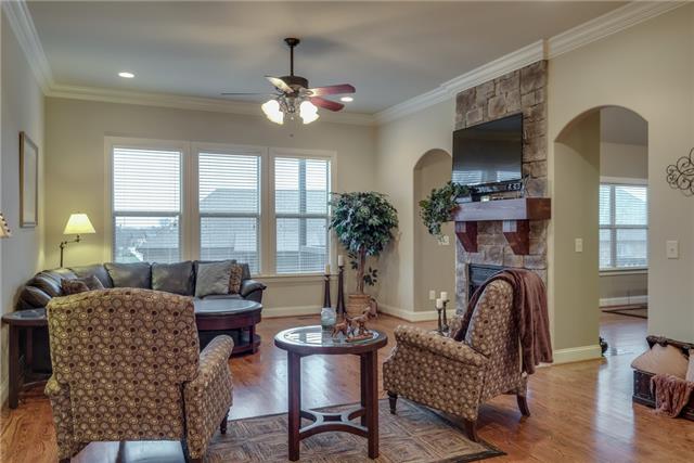 2070 Autumn Ridge Way Spring Hill, TN 37174 - Photo 7 of 20 Living Room w/ gas fireplace