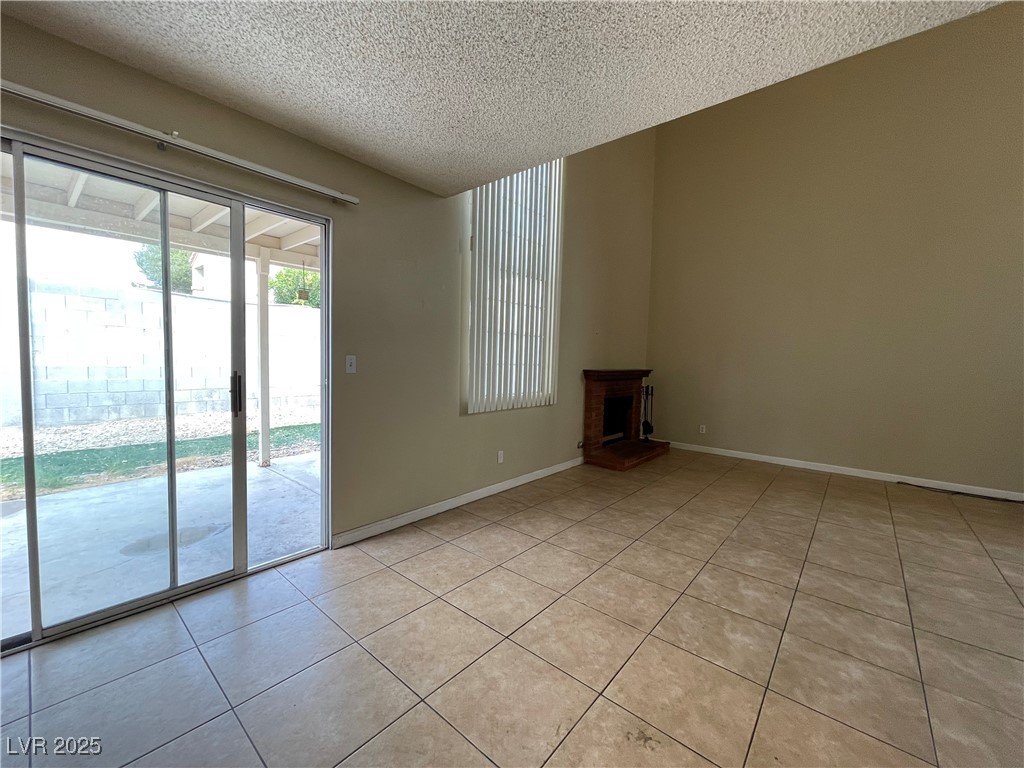 2807 Beaconfalls Way Las Vegas, NV 89142 - Photo 22 of 60