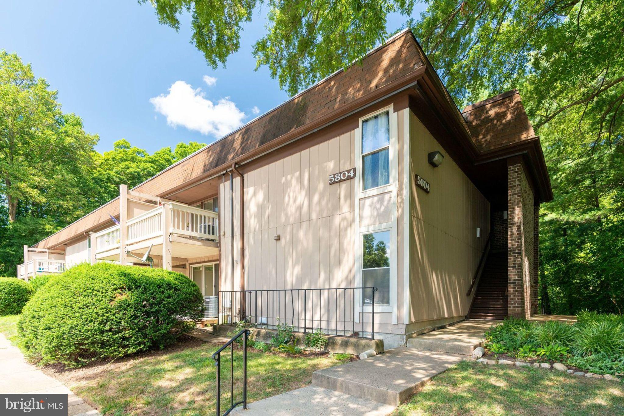 5804 Royal Ridge Drive, Unit H Springfield, VA 22152 - Photo 1 of 48 Beautiful Condo : End Unit, Top (2nd) Floor