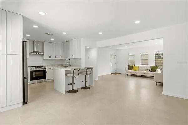 $2,650 | 3663 Egerton Circle, Sarasota, FL 34233