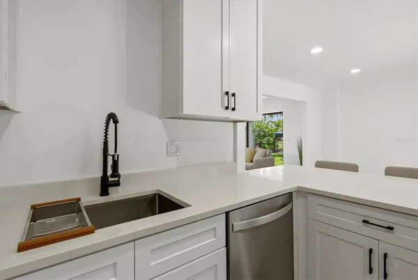 $2,650 | 3663 Egerton Circle, Sarasota, FL 34233