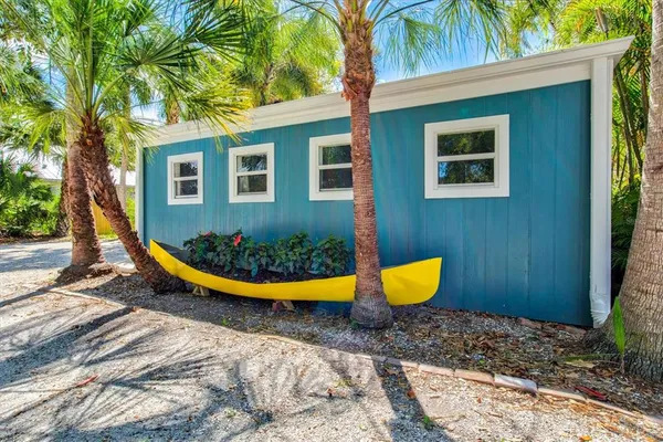 $2,650 | 3663 Egerton Circle, Sarasota, FL 34233