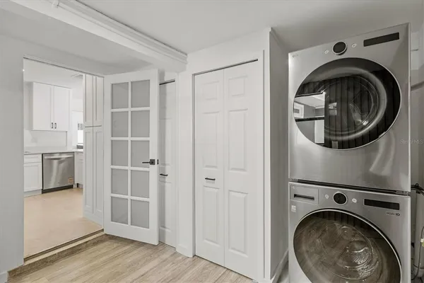 $2,650 | 3663 Egerton Circle, Sarasota, FL 34233