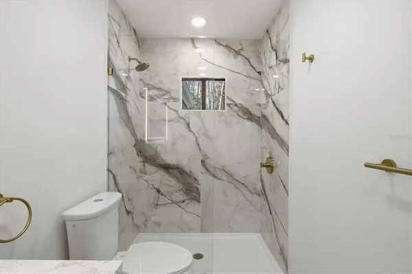 $2,650 | 3663 Egerton Circle, Sarasota, FL 34233