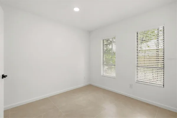 $2,650 | 3663 Egerton Circle, Sarasota, FL 34233