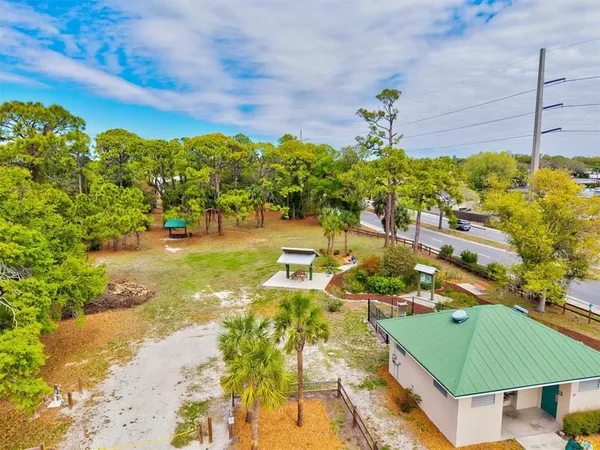 $2,650 | 3663 Egerton Circle, Sarasota, FL 34233