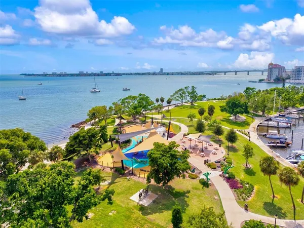 $2,650 | 3663 Egerton Circle, Sarasota, FL 34233