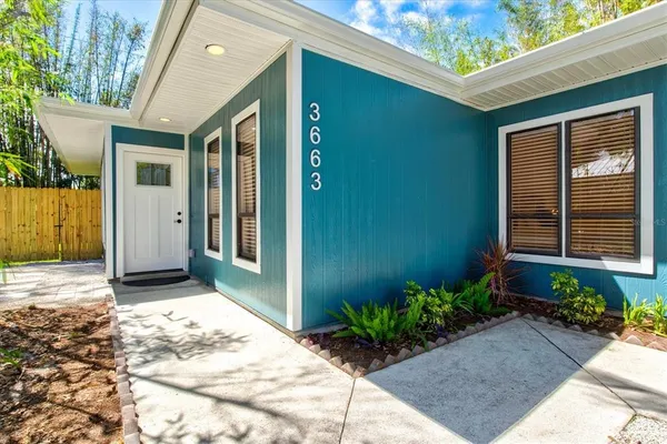 $2,650 | 3663 Egerton Circle, Sarasota, FL 34233