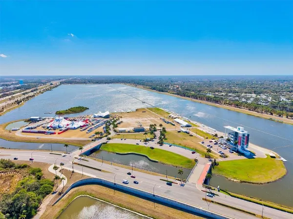 $2,650 | 3663 Egerton Circle, Sarasota, FL 34233