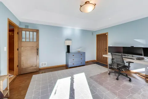 $749,900 | 845 Saugatuck Trail, Vernon Hills, IL 60061