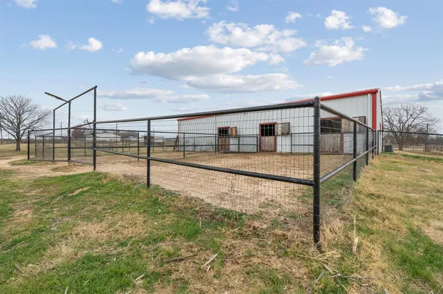 $595,000 | 509 Union Lane, Springtown, TX 76082