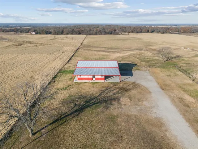 $595,000 | 509 Union Lane, Springtown, TX 76082