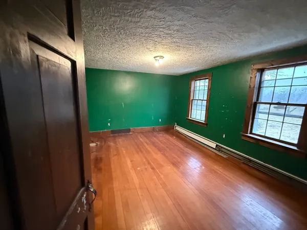 $375,000 | 28 Curtis Hill Road, Charlton, MA 01507