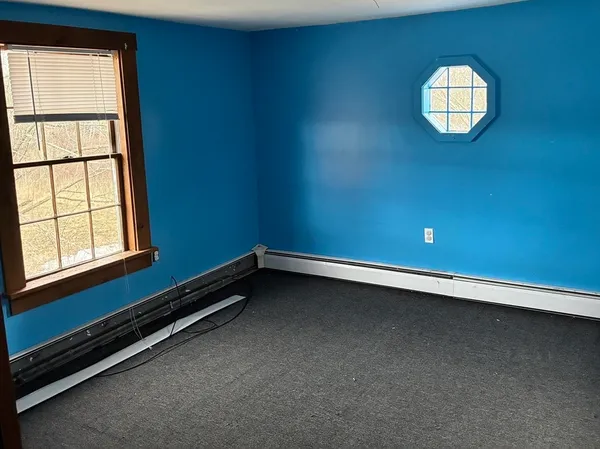 $375,000 | 28 Curtis Hill Road, Charlton, MA 01507