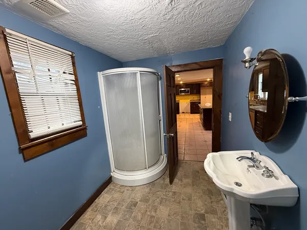 $375,000 | 28 Curtis Hill Road, Charlton, MA 01507